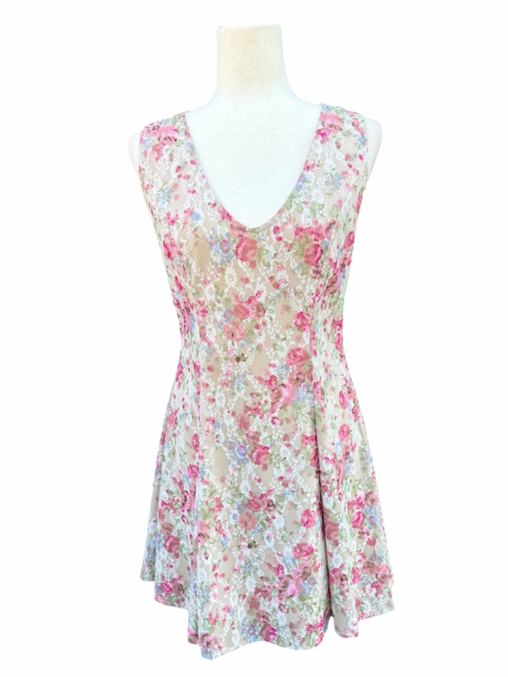 Francesca’s Floral Lace Skater Dress sleeveless V neck in Cream pink blue S